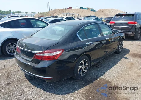2017 Honda Accord Lx z USA, uszkodzony, nr VIN 1HGCR2F33HA259993